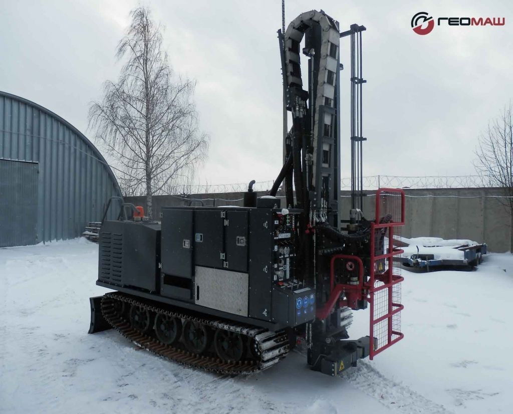 Буровая установка УГБ-963 "Пионер" для "Зеленой сейсмики" (сейсморазведка) в Узбекистане