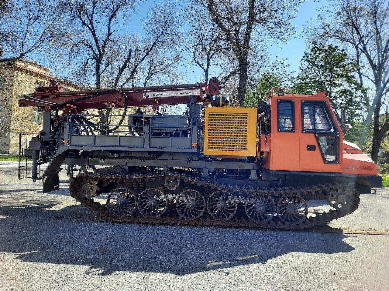 Буровая установка ПБУ-2
