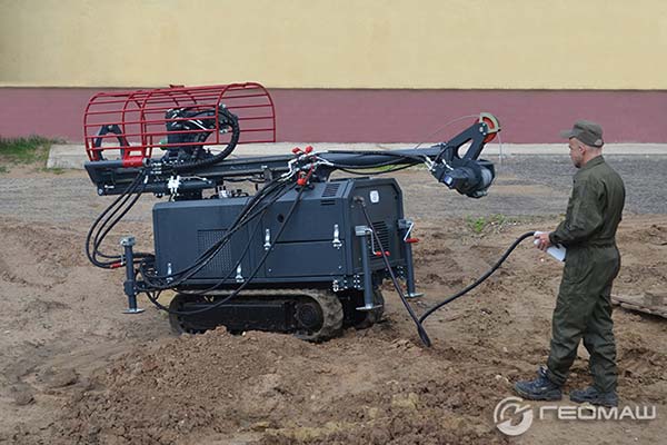 Самоходная буровая установка ББУ-001-001 (строительство) в Узбекистане