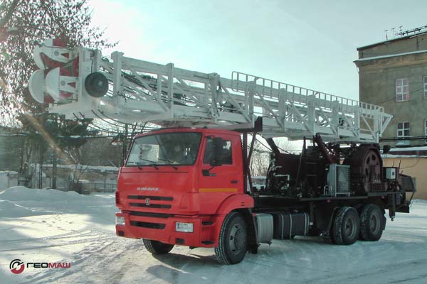 Роторная буровая установка УРБ-40 (гидрогеология) в Санкт-Петербурге