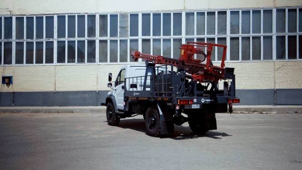 Source.00_03_58_21.Still001.jpg