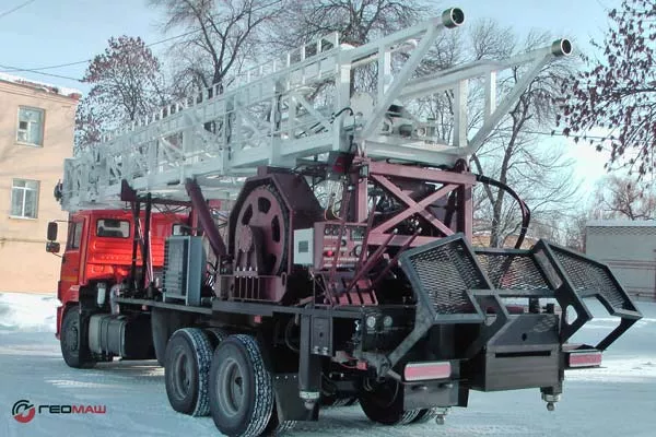 Роторная буровая установка УРБ-40 (гидрогеология) в Узбекистане